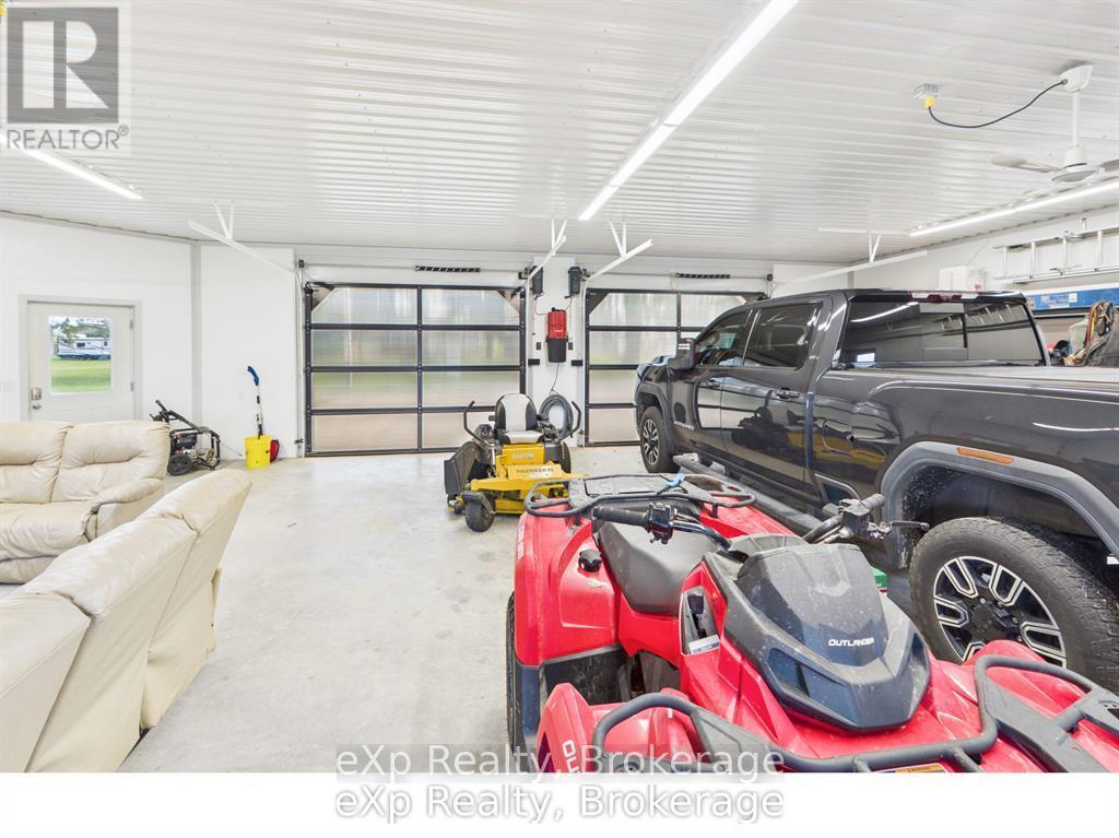 953 Greenock-Brant Line, Brockton, Ontario  N0G 1J0 - Photo 35 - X12839016