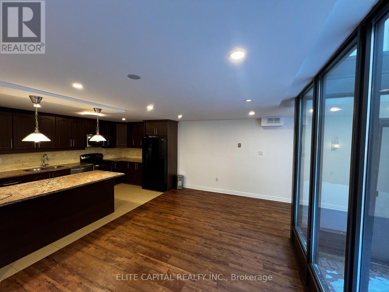 38 Granby Street, Toronto, Ontario  M5B 2J5 - Photo 6 - C12768096
