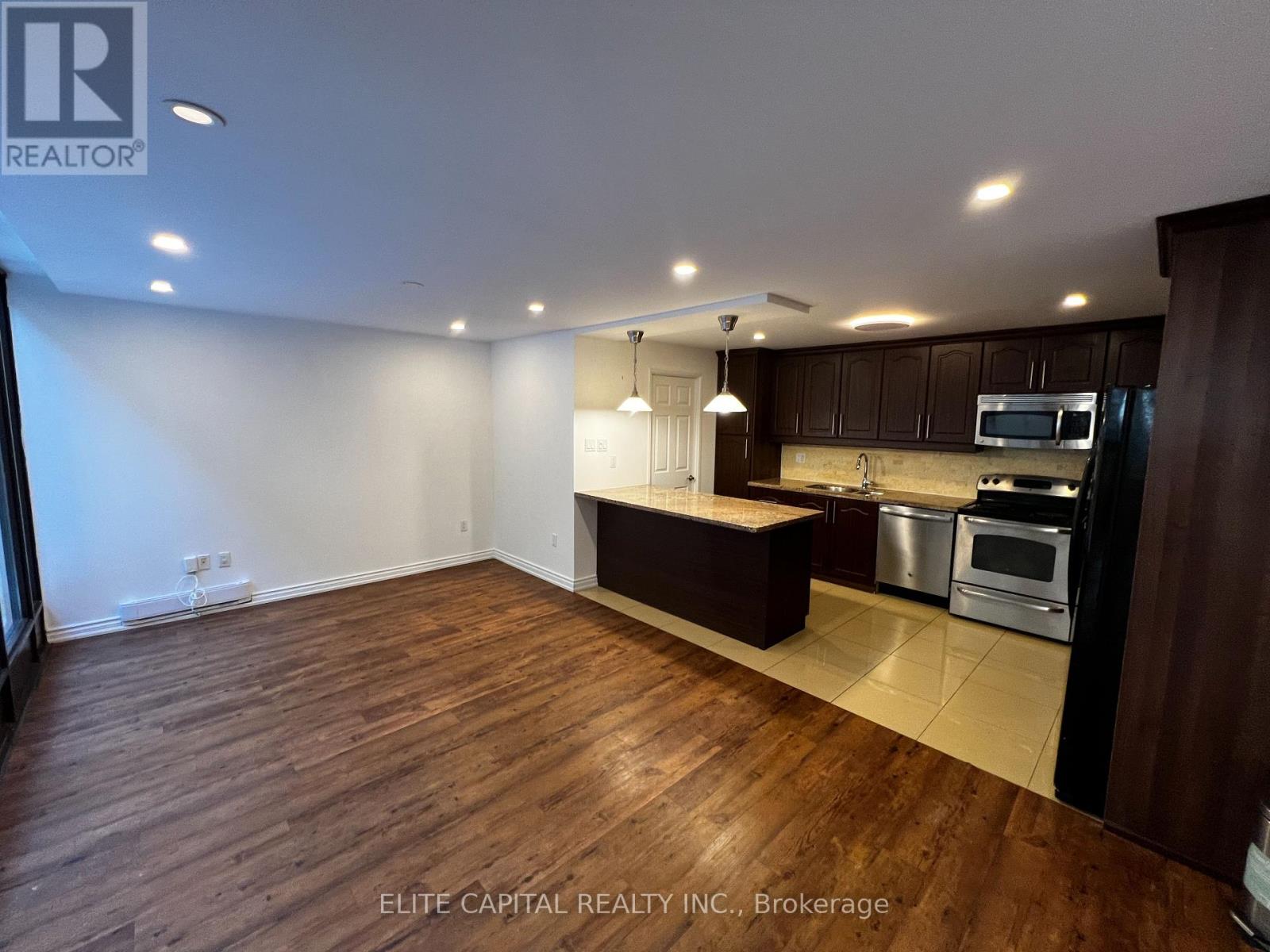 38 Granby Street, Toronto, Ontario  M5B 2J5 - Photo 5 - C12768096