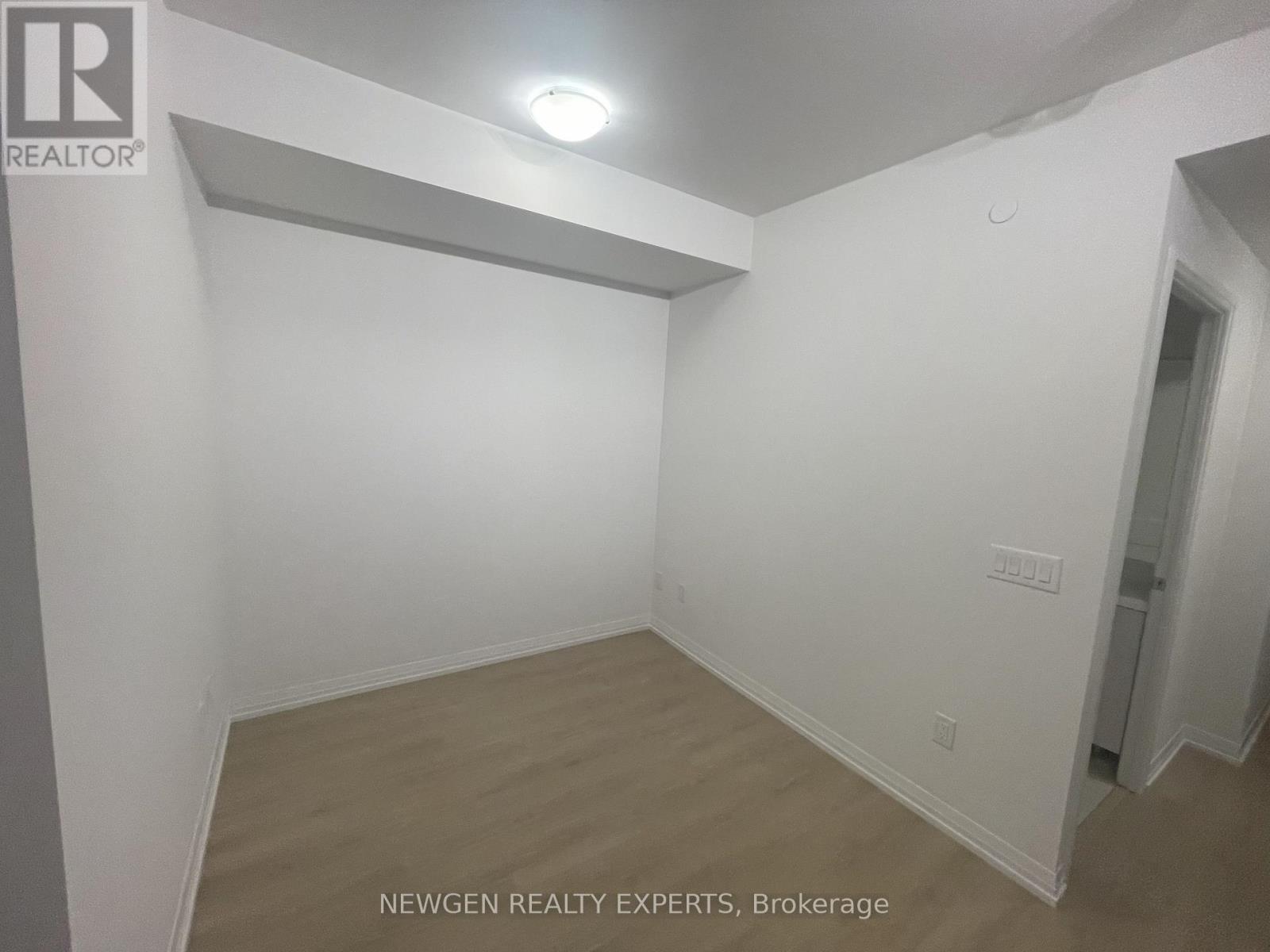 4022 - 28 Widmer Street, Toronto, Ontario  M5V 0T2 - Photo 4 - C12792872