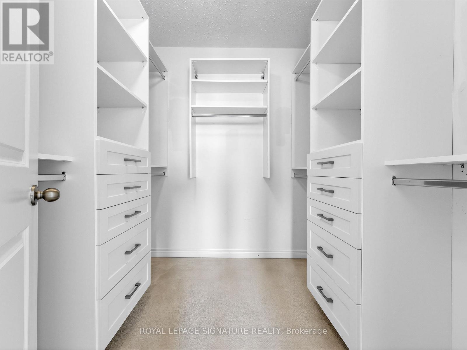 534 Stream Crescent, Oakville, Ontario  L6M 1N7 - Photo 22 - W12844006