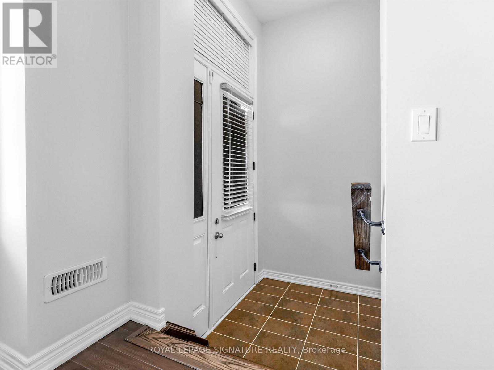 534 Stream Crescent, Oakville, Ontario  L6M 1N7 - Photo 35 - W12844006