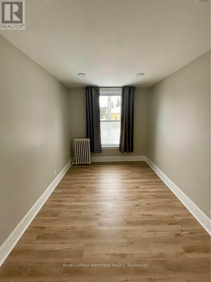 38 Ontario Street, Central Huron, Ontario  N0M 1L0 - Photo 6 - X12844576