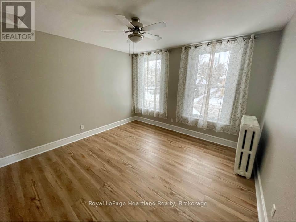 38 Ontario Street, Central Huron, Ontario  N0M 1L0 - Photo 8 - X12844576