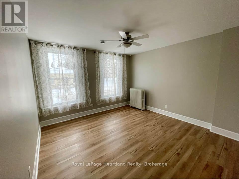 38 Ontario Street, Central Huron, Ontario  N0M 1L0 - Photo 9 - X12844576