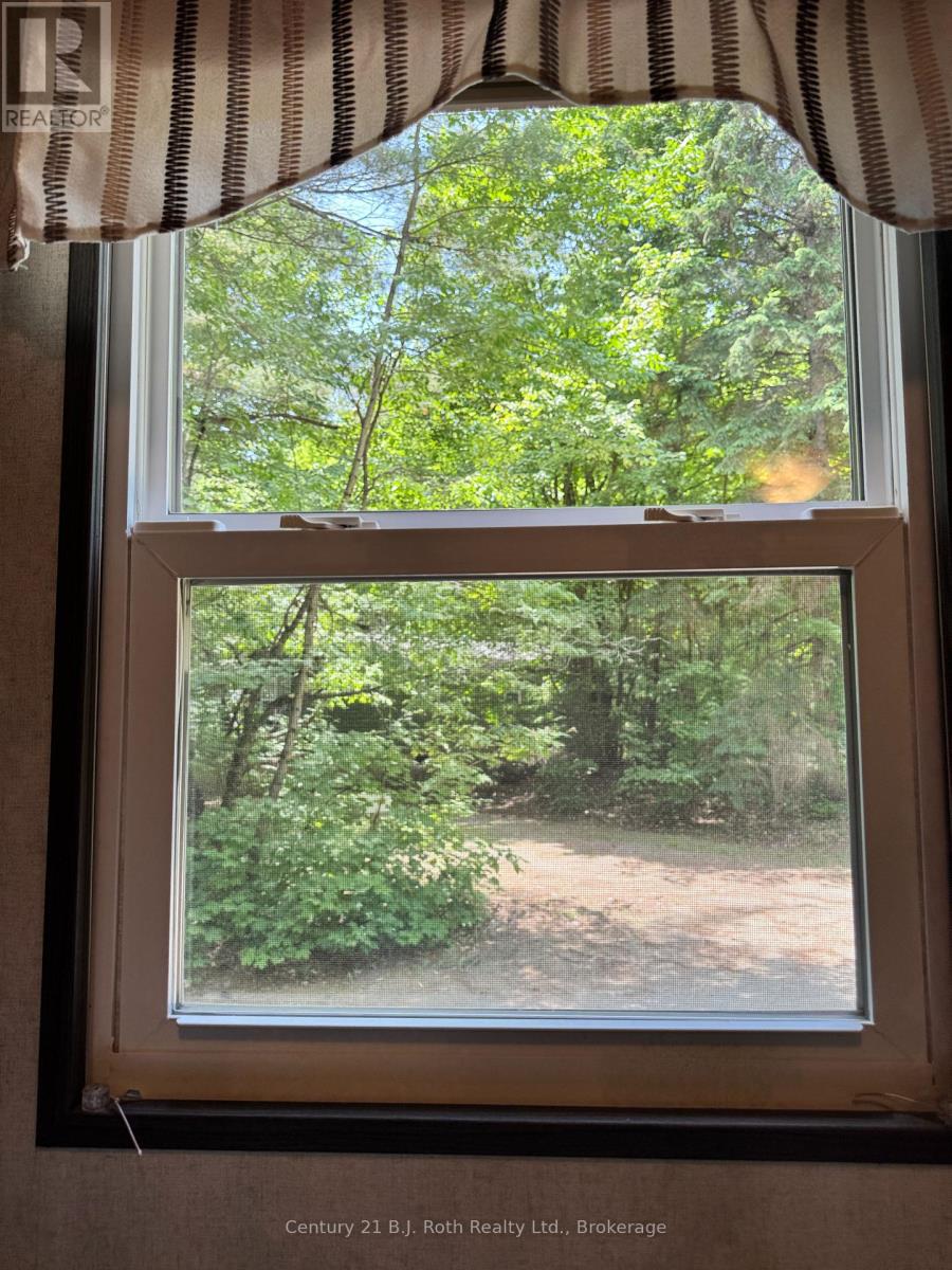 767 Poplar Crescent, Bracebridge, Ontario  P1L 1W9 - Photo 20 - X12844662