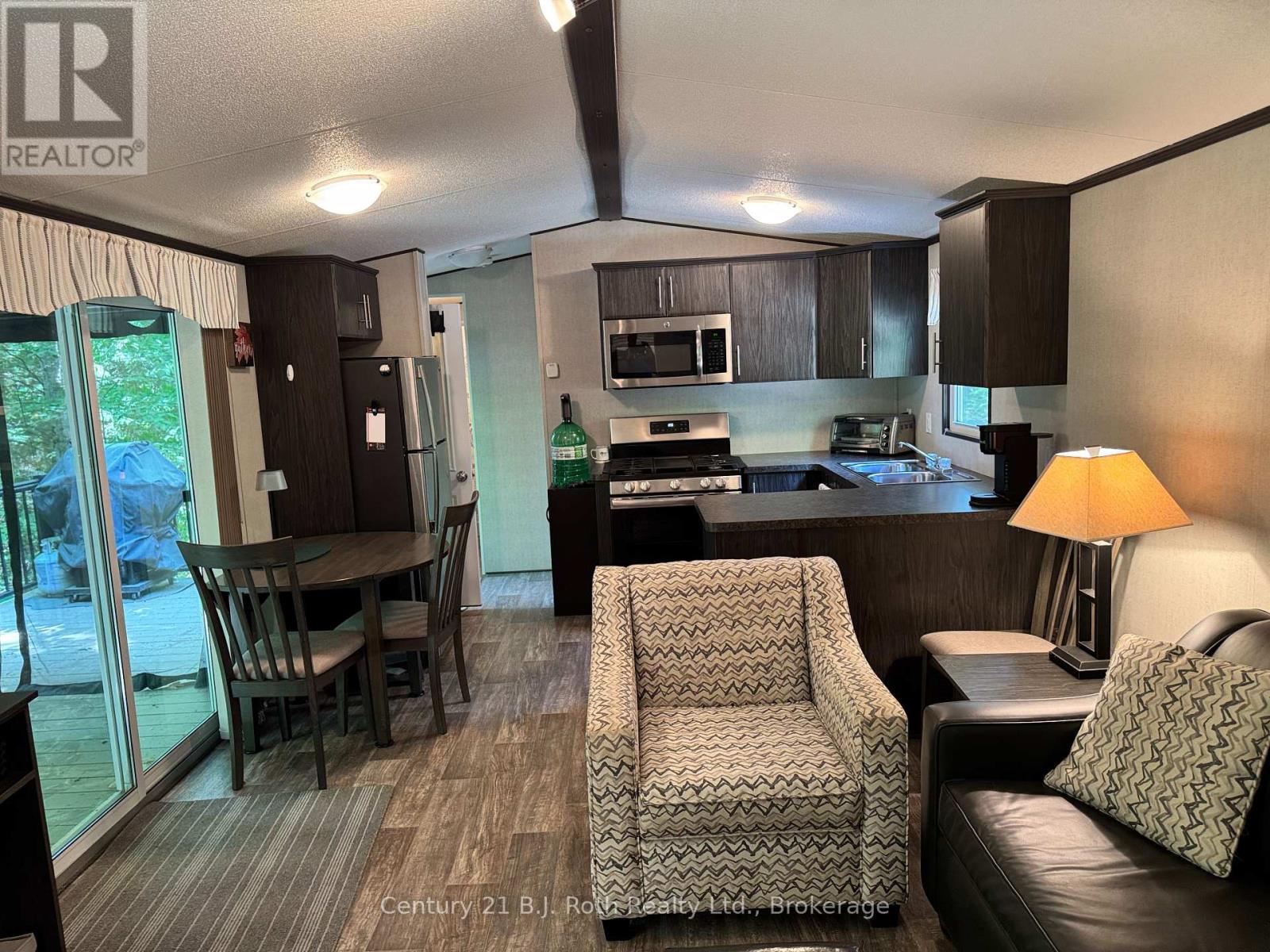 767 Poplar Crescent, Bracebridge, Ontario  P1L 1W9 - Photo 23 - X12844662