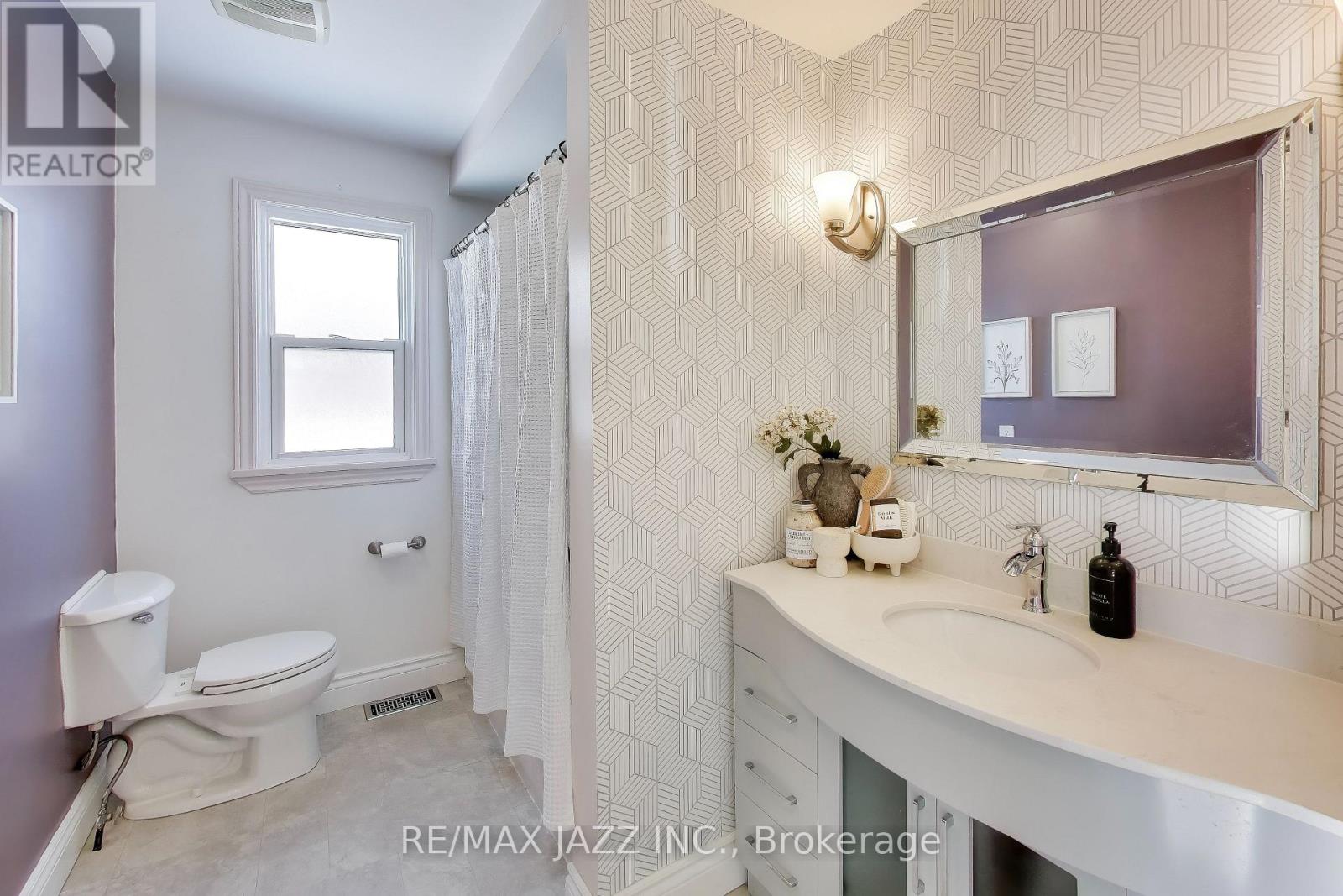 699 Hortop Street, Oshawa, Ontario L1G 4N7 - Photo 15 - E12844682