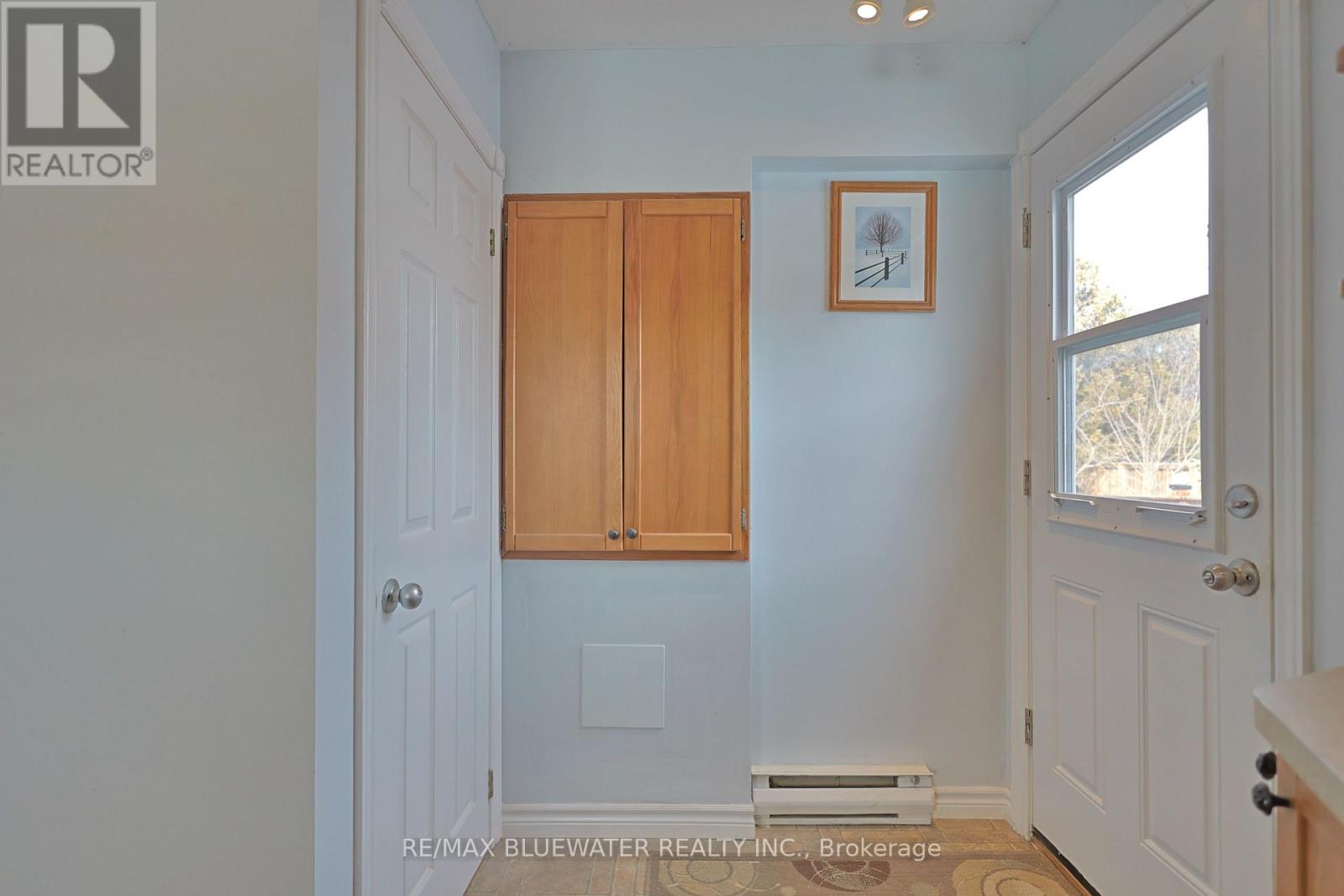 8296 Burwell Road, Lambton Shores, Ontario  N0M 1T0 - Photo 19 - X12844610