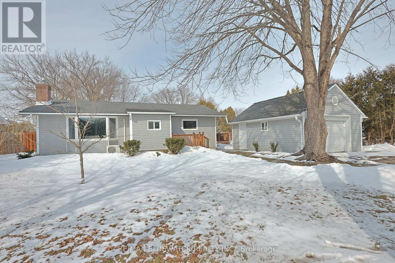 8296 Burwell Road, Lambton Shores, Ontario  N0M 1T0 - Photo 6 - X12844610