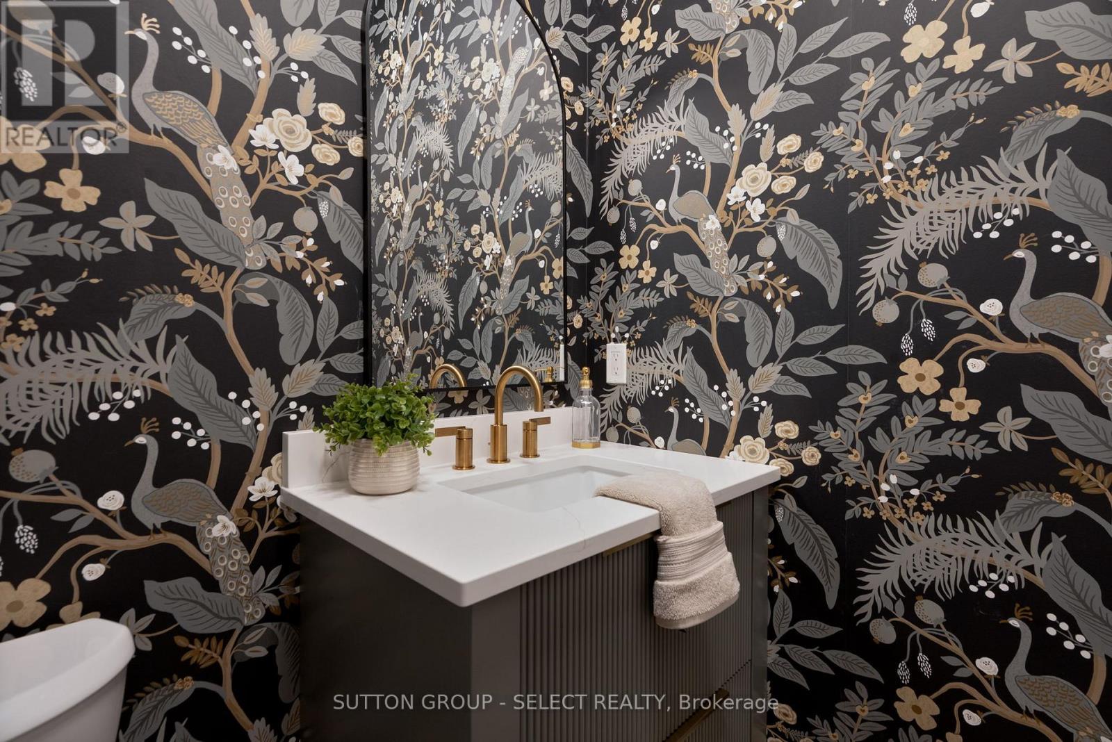 588 Creekview Chase, London North, Ontario  N6G 3X9 - Photo 17 - X12844686