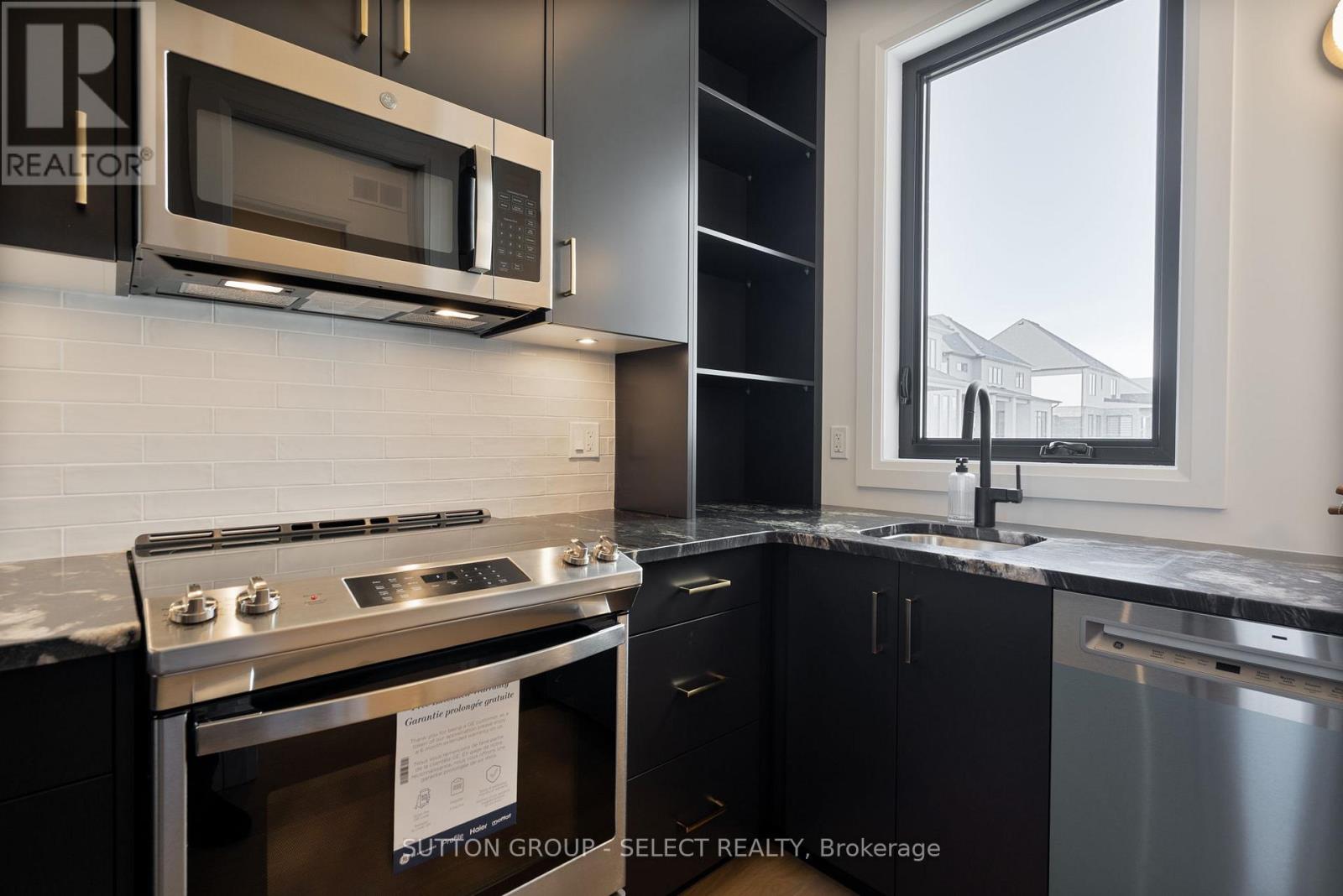 588 Creekview Chase, London North, Ontario  N6G 3X9 - Photo 21 - X12844686