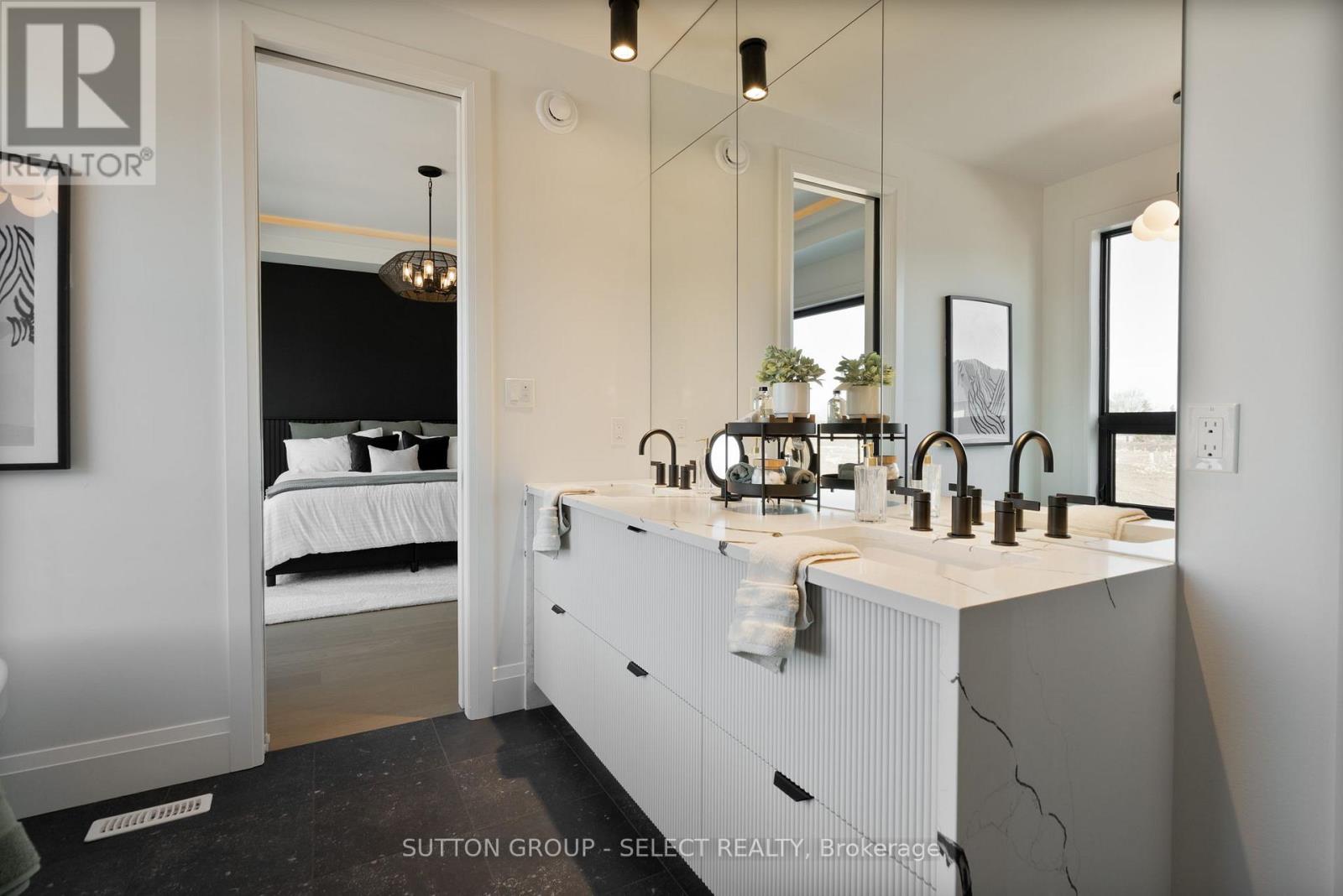 588 Creekview Chase, London North, Ontario  N6G 3X9 - Photo 27 - X12844686