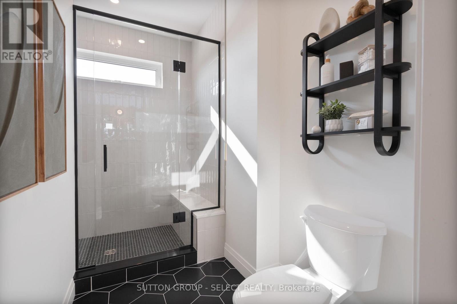 588 Creekview Chase, London North, Ontario  N6G 3X9 - Photo 37 - X12844686