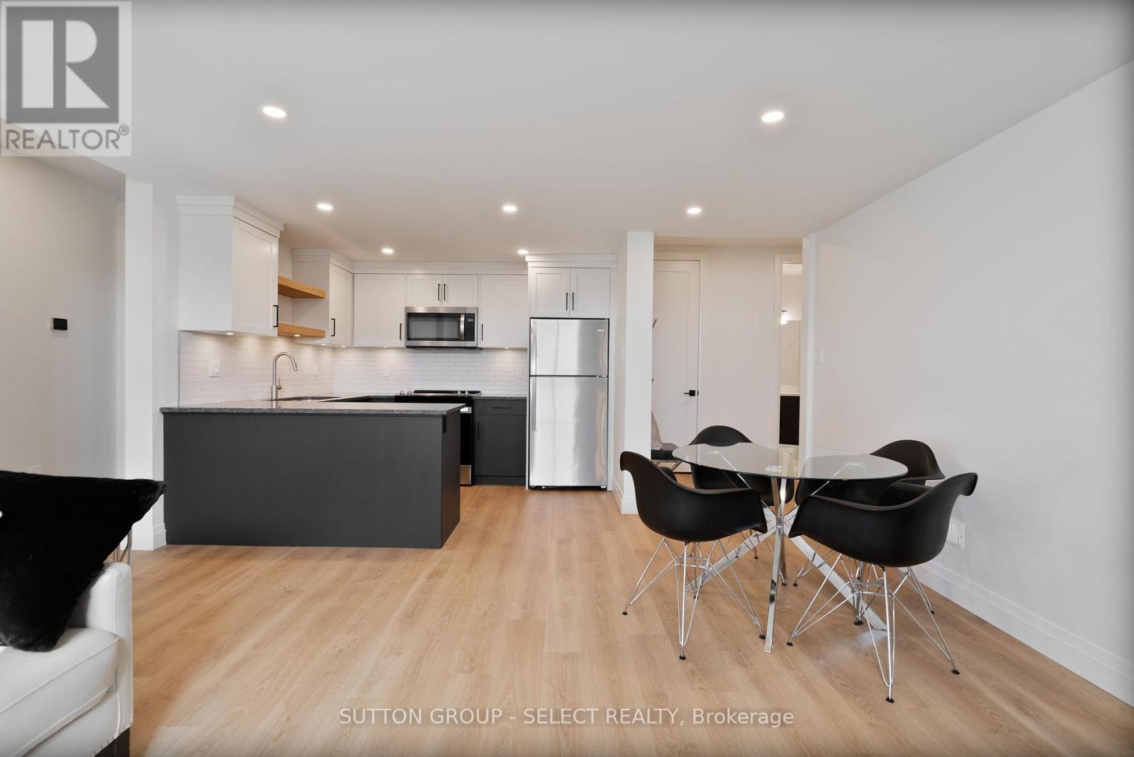 588 Creekview Chase, London North, Ontario  N6G 3X9 - Photo 41 - X12844686