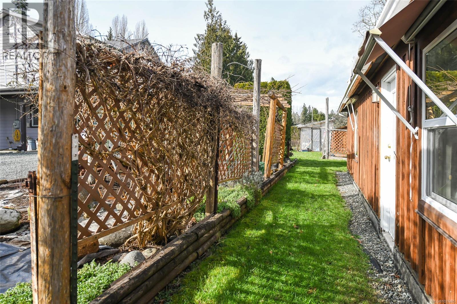 3916 Ronald Ave, Royston, British Columbia  V0R 2V0 - Photo 36 - 1027485