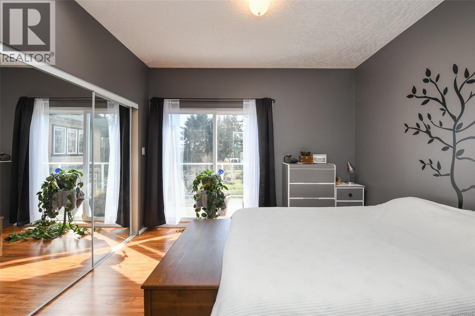 3916 Ronald Ave, Royston, British Columbia  V0R 2V0 - Photo 18 - 1027485