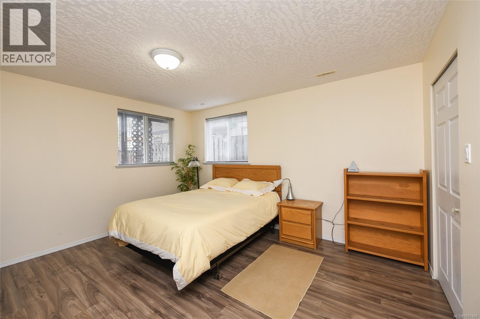 3916 Ronald Ave, Royston, British Columbia  V0R 2V0 - Photo 24 - 1027485