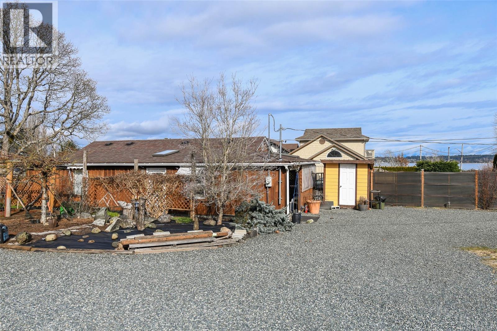 3916 Ronald Ave, Royston, British Columbia  V0R 2V0 - Photo 33 - 1027485