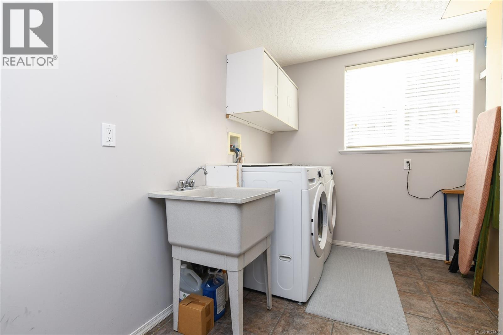 3916 Ronald Ave, Royston, British Columbia  V0R 2V0 - Photo 29 - 1027485