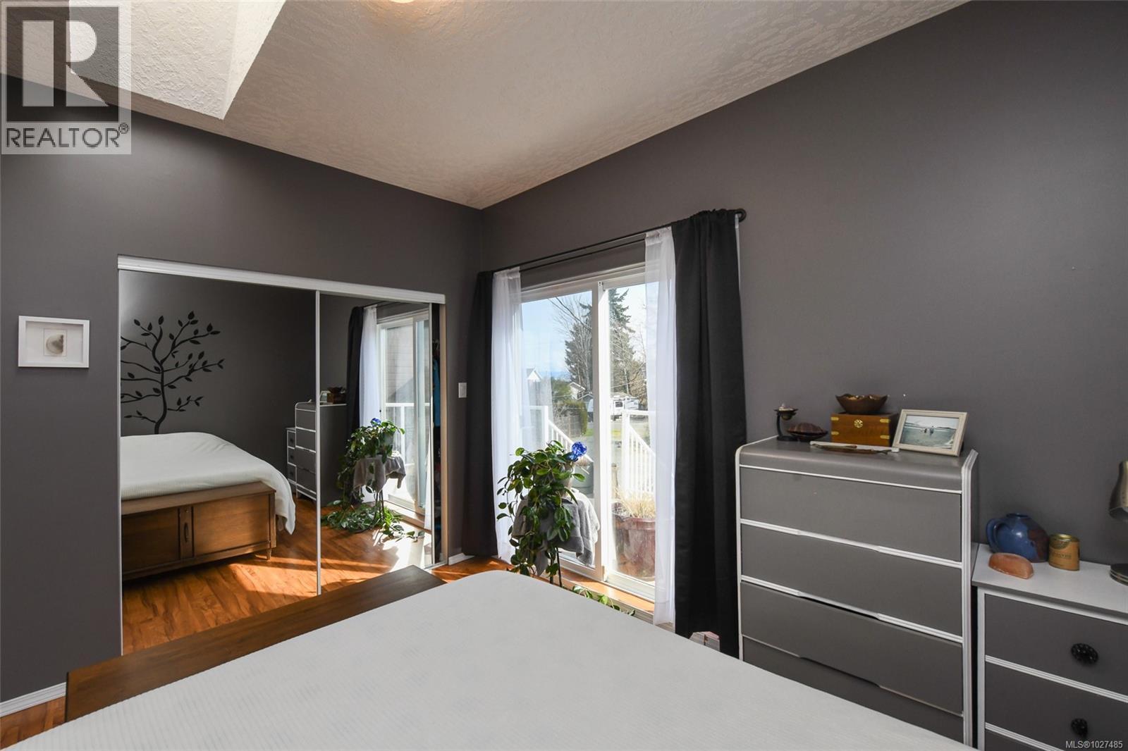 3916 Ronald Ave, Royston, British Columbia  V0R 2V0 - Photo 19 - 1027485