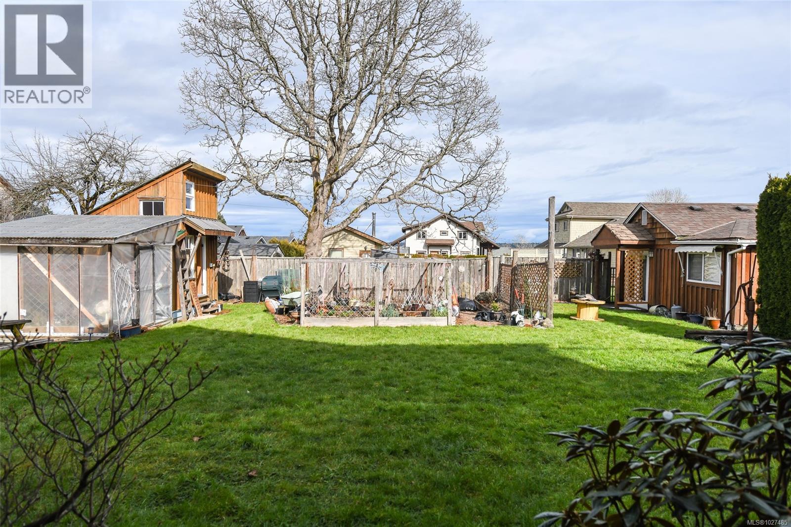 3916 Ronald Ave, Royston, British Columbia  V0R 2V0 - Photo 44 - 1027485