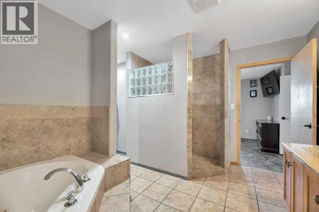 261017 Range Road 244, Rural Wheatland County, Alberta  T1P 0L1 - Photo 18 - A2280266