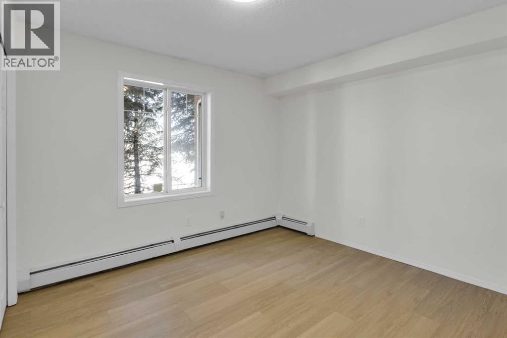 104, 16 Country Village Bay Ne, Calgary, Alberta  T3K 5Y9 - Photo 20 - A2289125