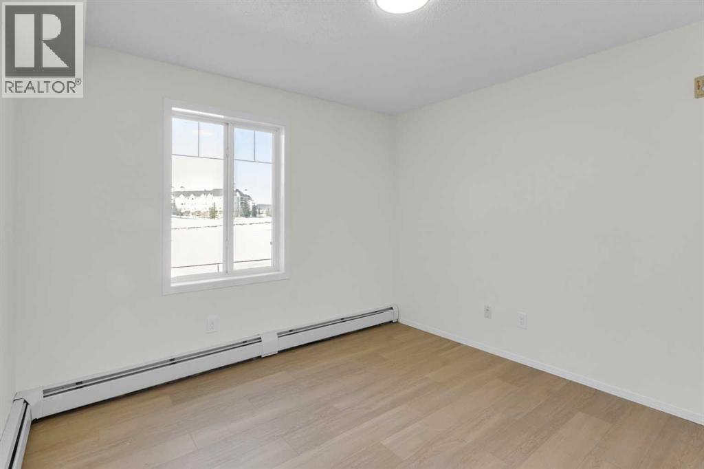 104, 16 Country Village Bay Ne, Calgary, Alberta  T3K 5Y9 - Photo 15 - A2289125