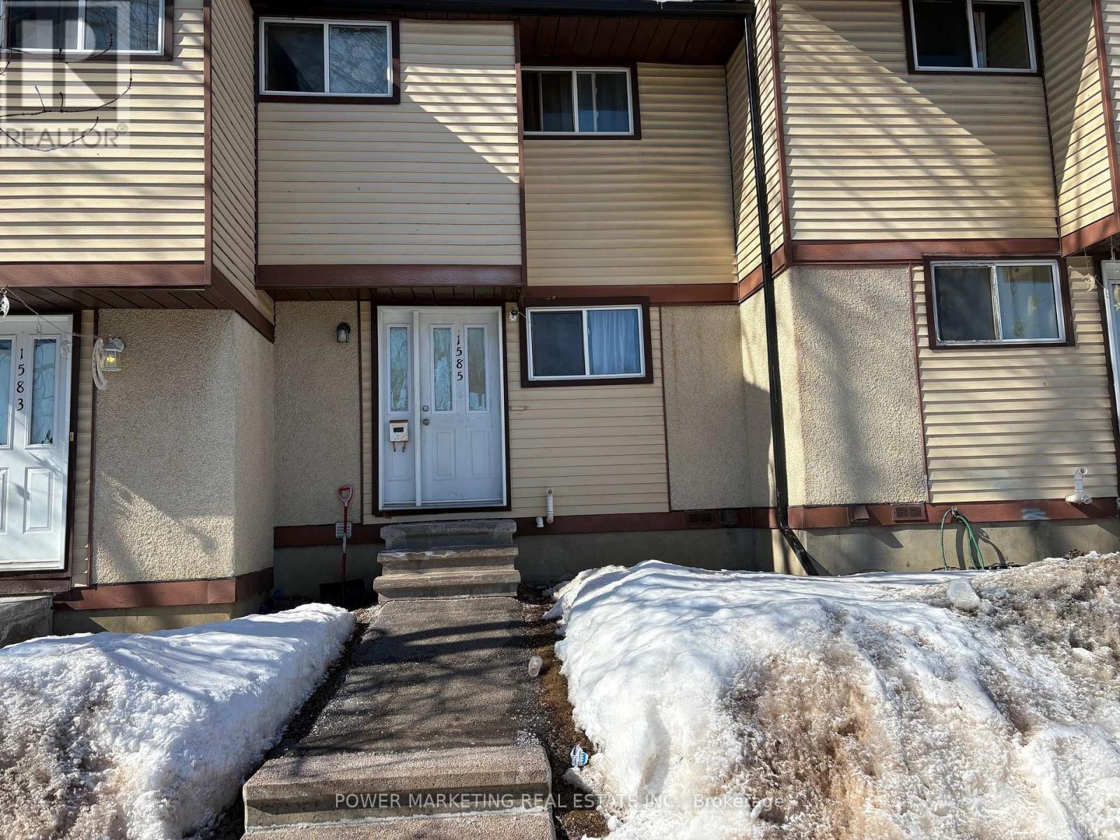 1585 FEATHER LANE, Ottawa, Ontario