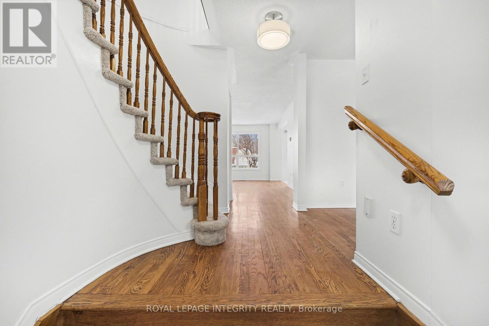 77 Daventry Crescent, Ottawa, Ontario  K2J 4M8 - Photo 4 - X12844674