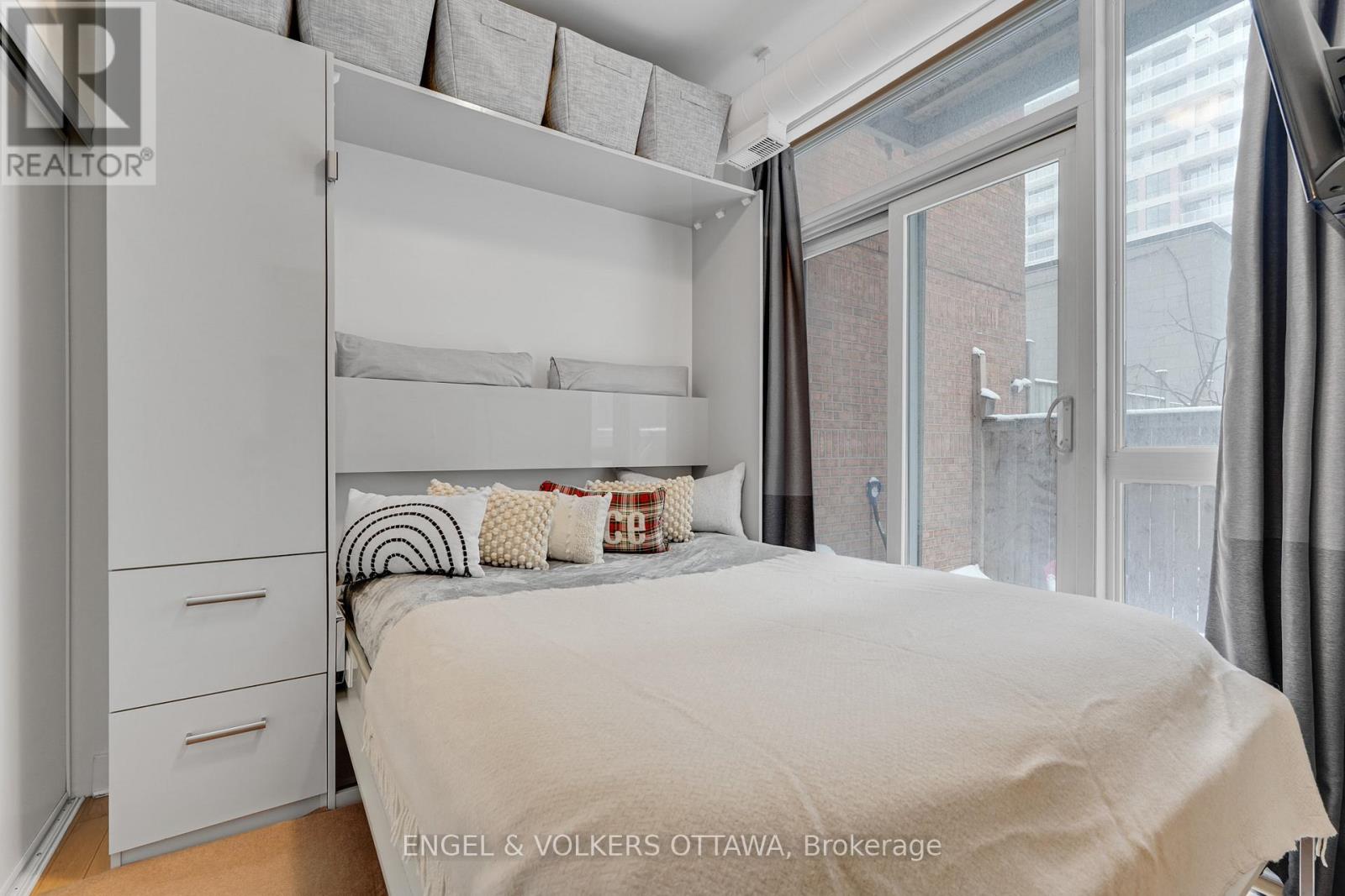 104 - 360 Cumberland Street, Ottawa, Ontario  K1N 0B1 - Photo 26 - X12844678