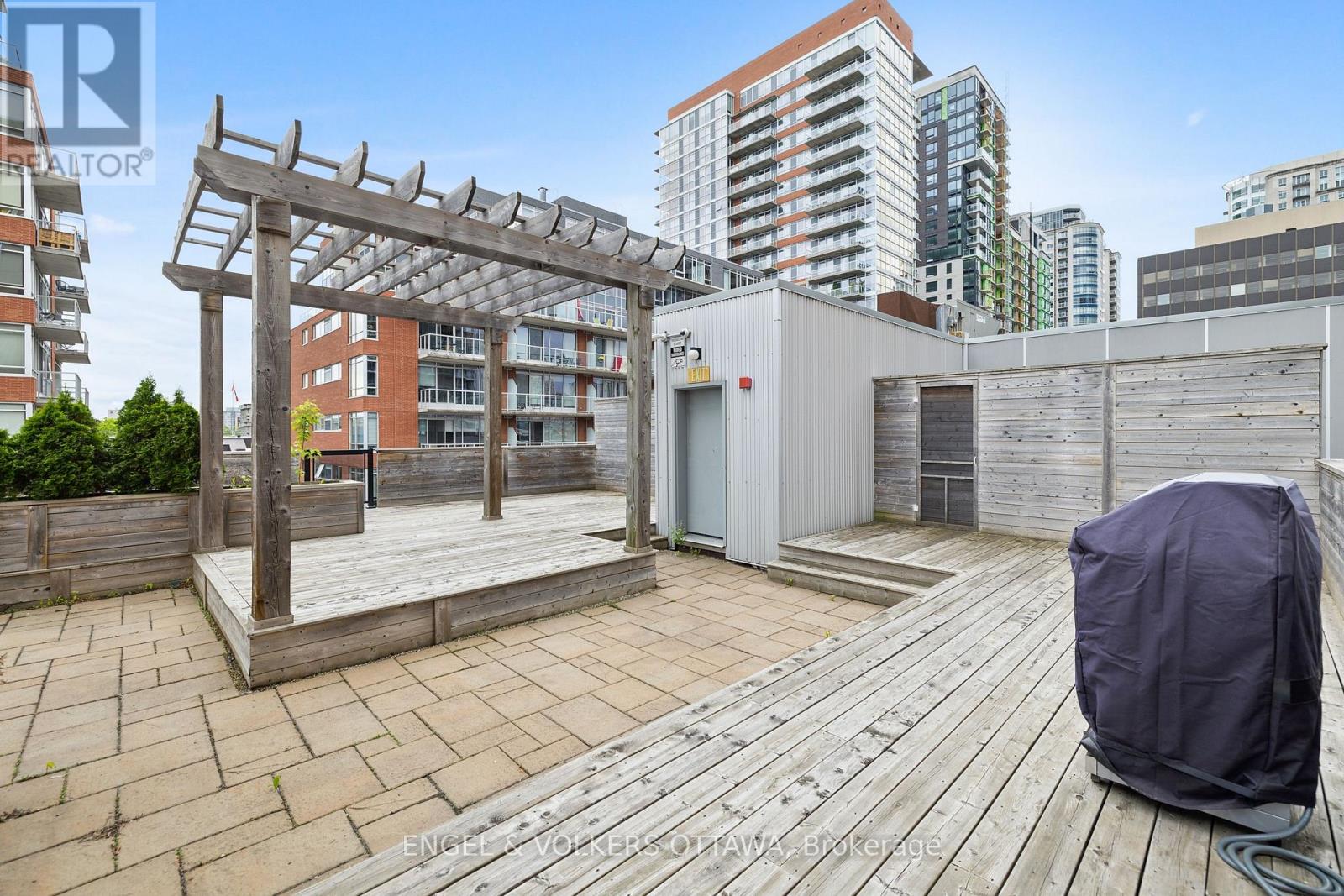 104 - 360 Cumberland Street, Ottawa, Ontario  K1N 0B1 - Photo 37 - X12844678