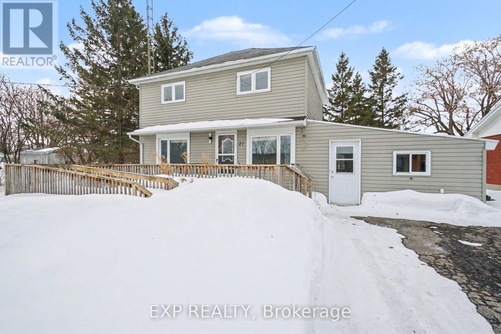 21 FOURTH STREET, North Stormont, Ontario