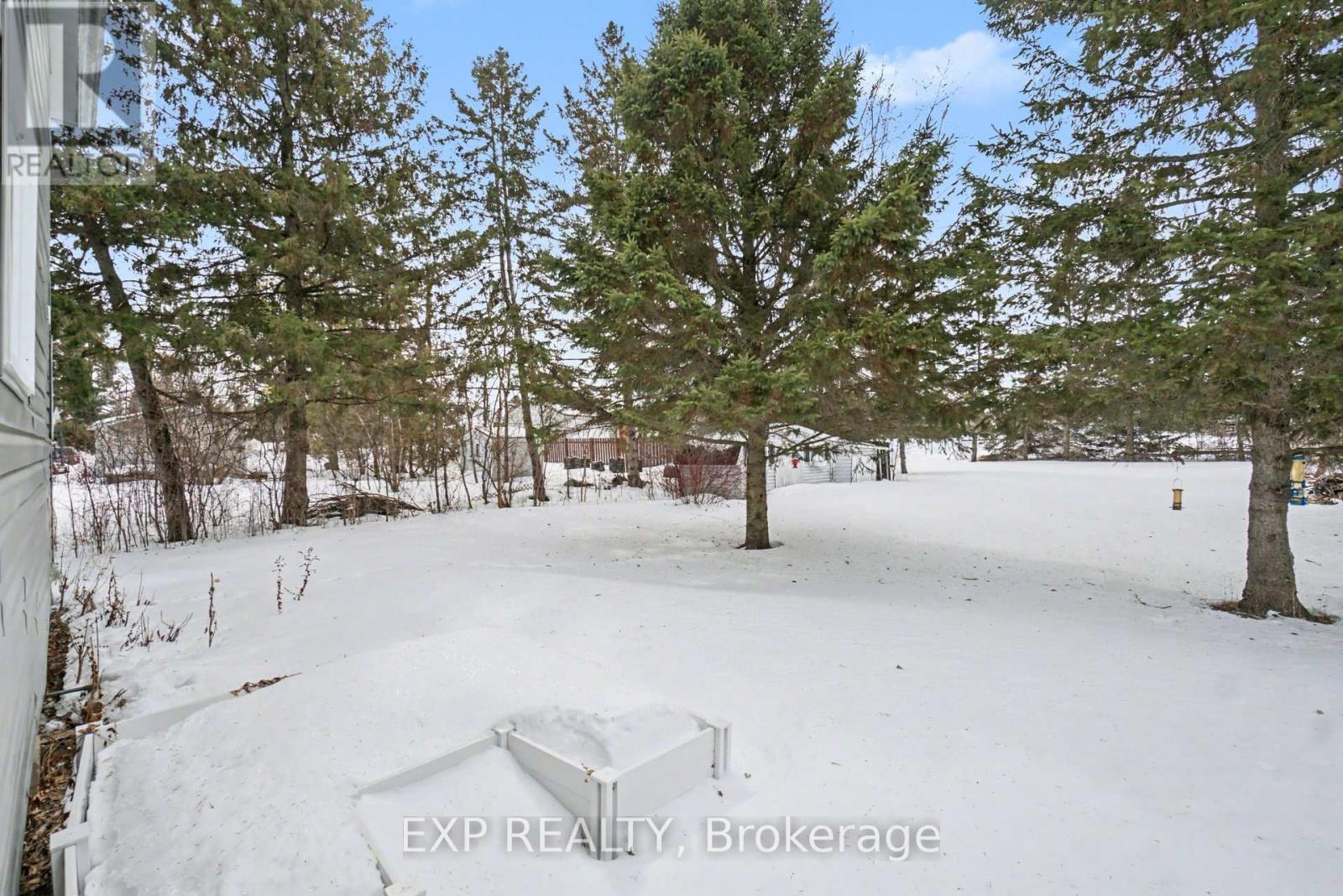 21 Fourth Street, North Stormont, Ontario  K0A 1R0 - Photo 26 - X12844716