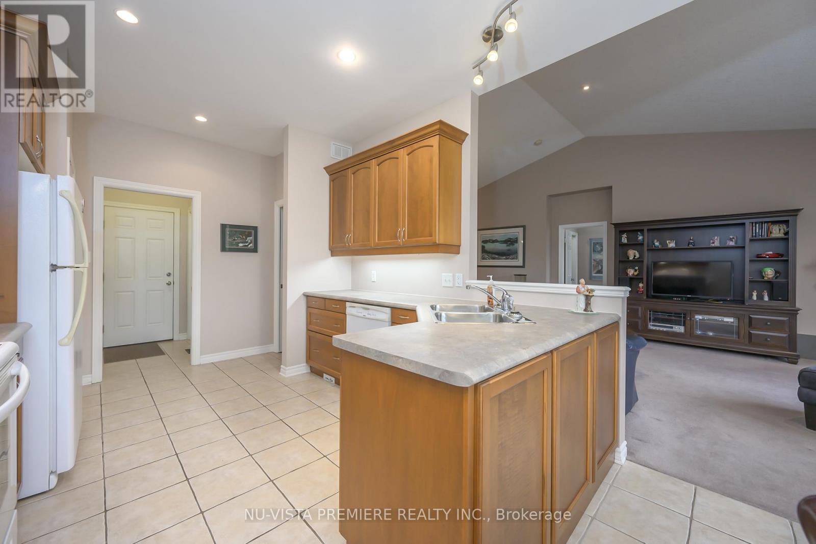 299 Meadowsweet Trail, London North (North B), Ontario  N5X 0A4 - Photo 17 - X12844068