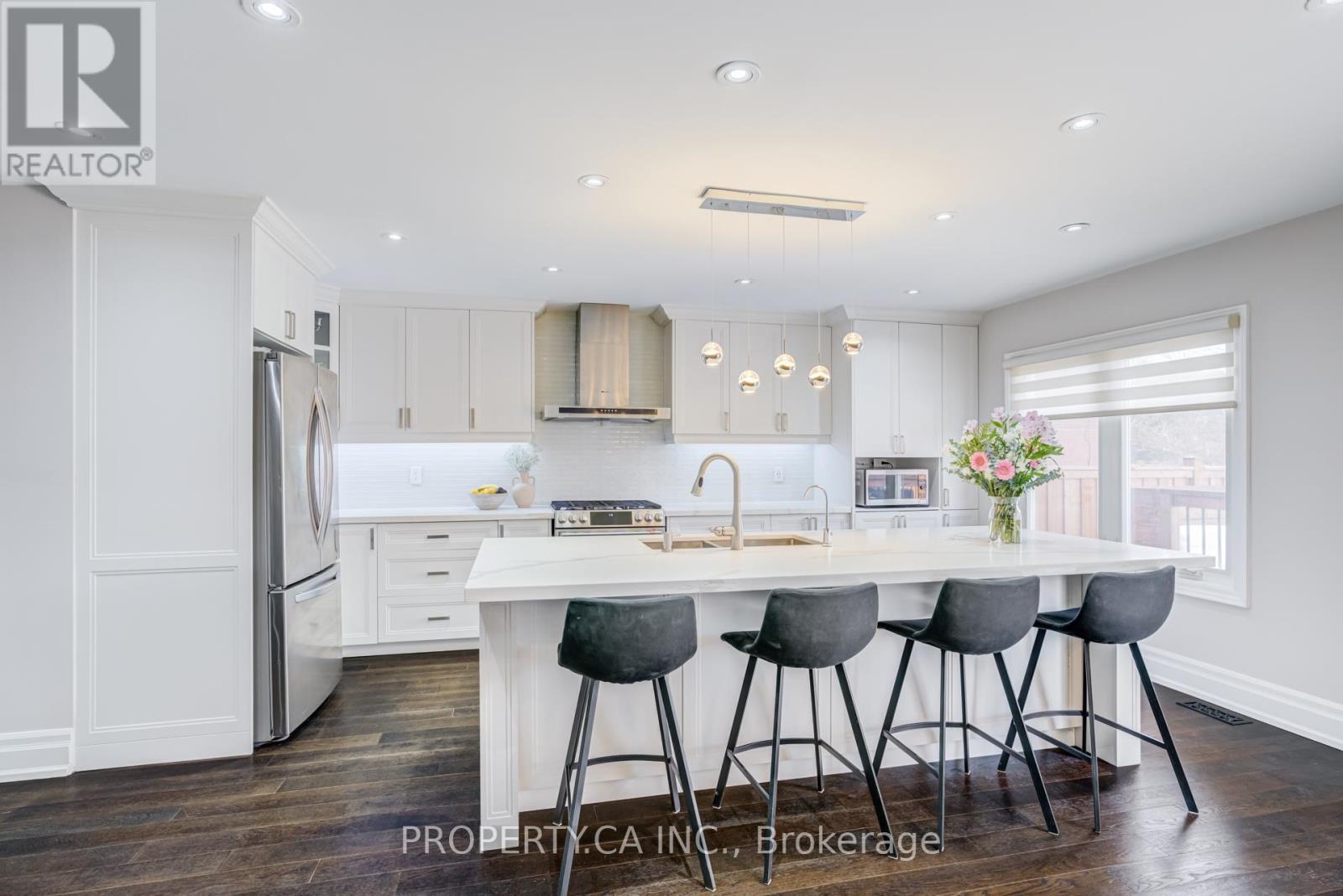 150 Brookmill Drive, Vaughan, Ontario  L4J 6M2 - Photo 10 - N12836078