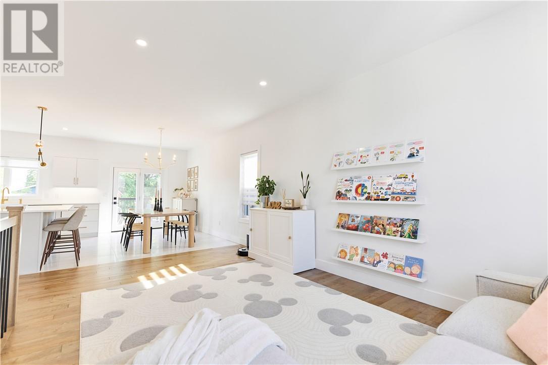 136 Hollybrook, Azilda, Ontario  P0M 1B0 - Photo 11 - 2126667