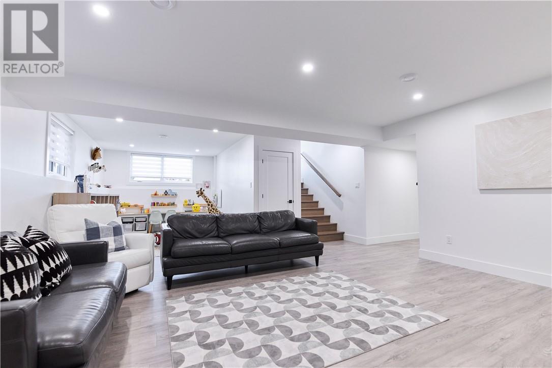 136 Hollybrook, Azilda, Ontario  P0M 1B0 - Photo 38 - 2126667