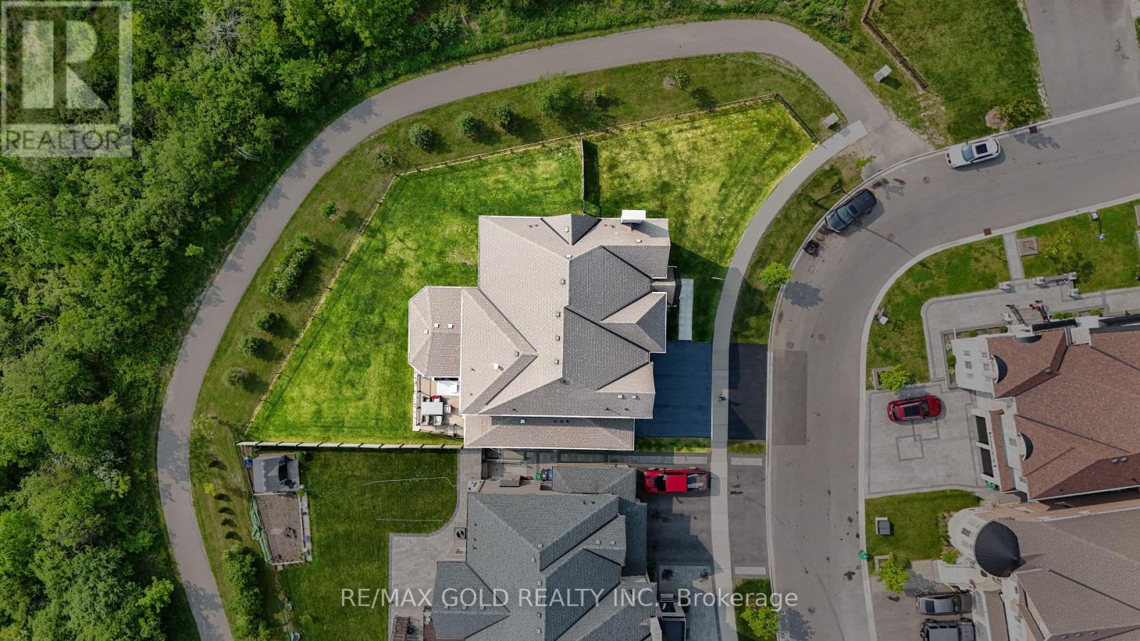 40 Autumn Olive Way, Brampton, Ontario  L6P 4Z3 - Photo 2 - W12844418