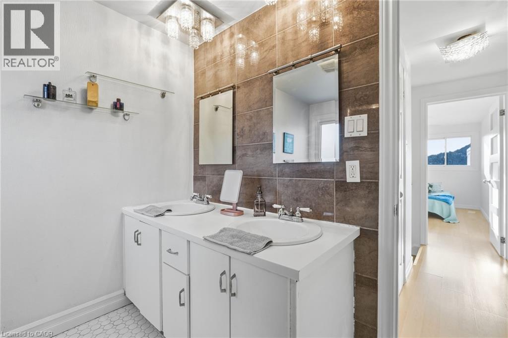 23 Watsons Lane Unit# 43, Dundas, Ontario  L9H 5G9 - Photo 28 - 40806728