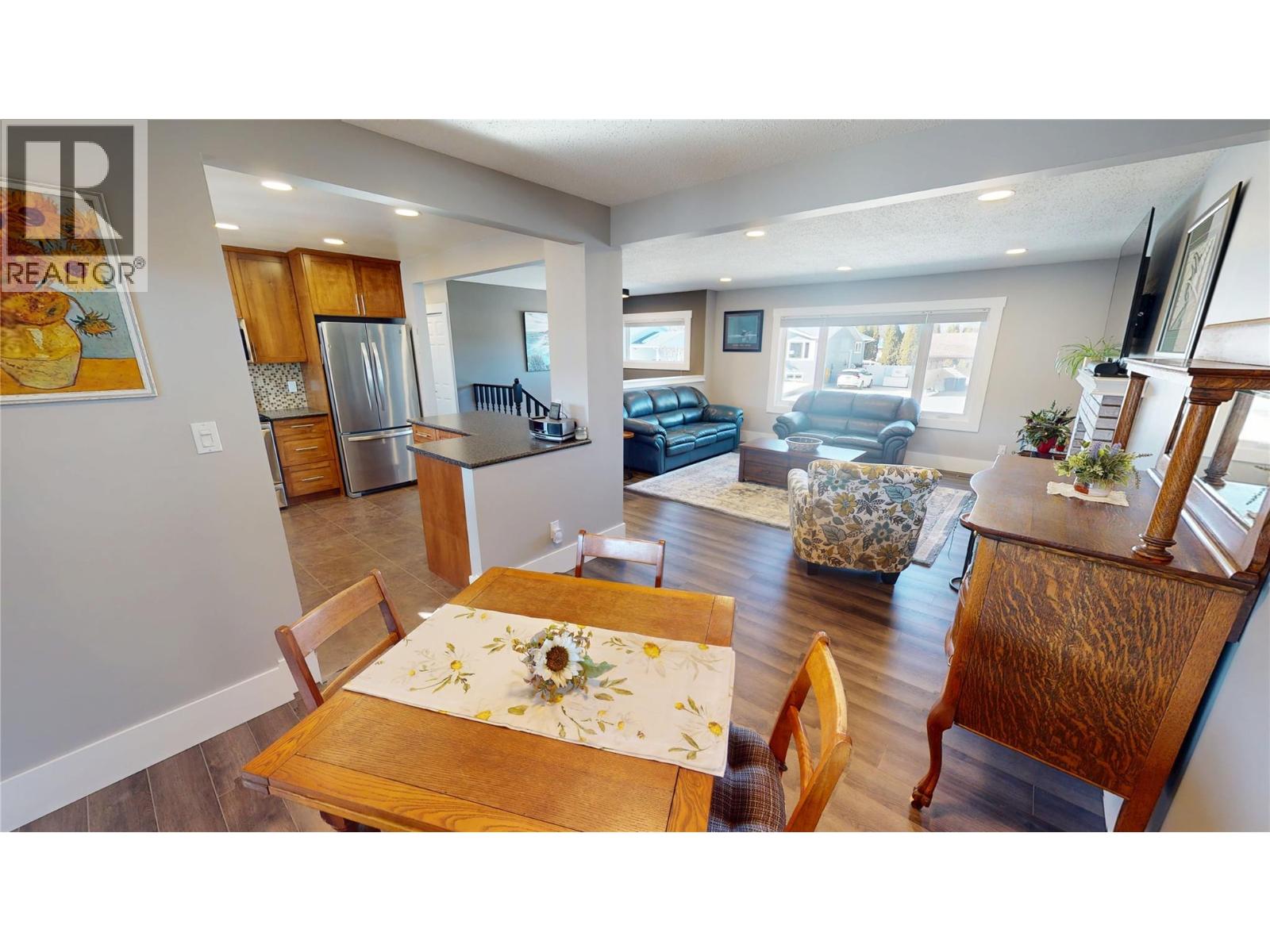 320 22nd Avenue S, Cranbrook, British Columbia  V1C 5K8 - Photo 8 - 10378014