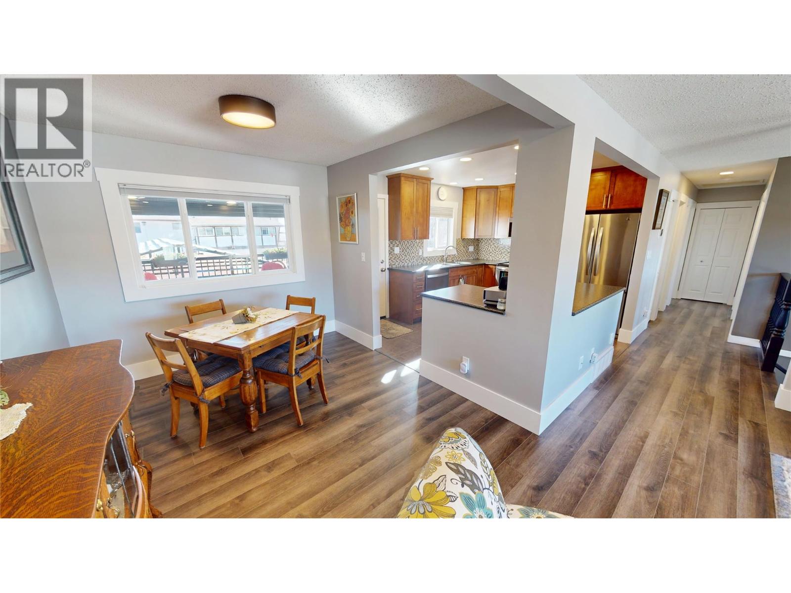 320 22nd Avenue S, Cranbrook, British Columbia  V1C 5K8 - Photo 6 - 10378014