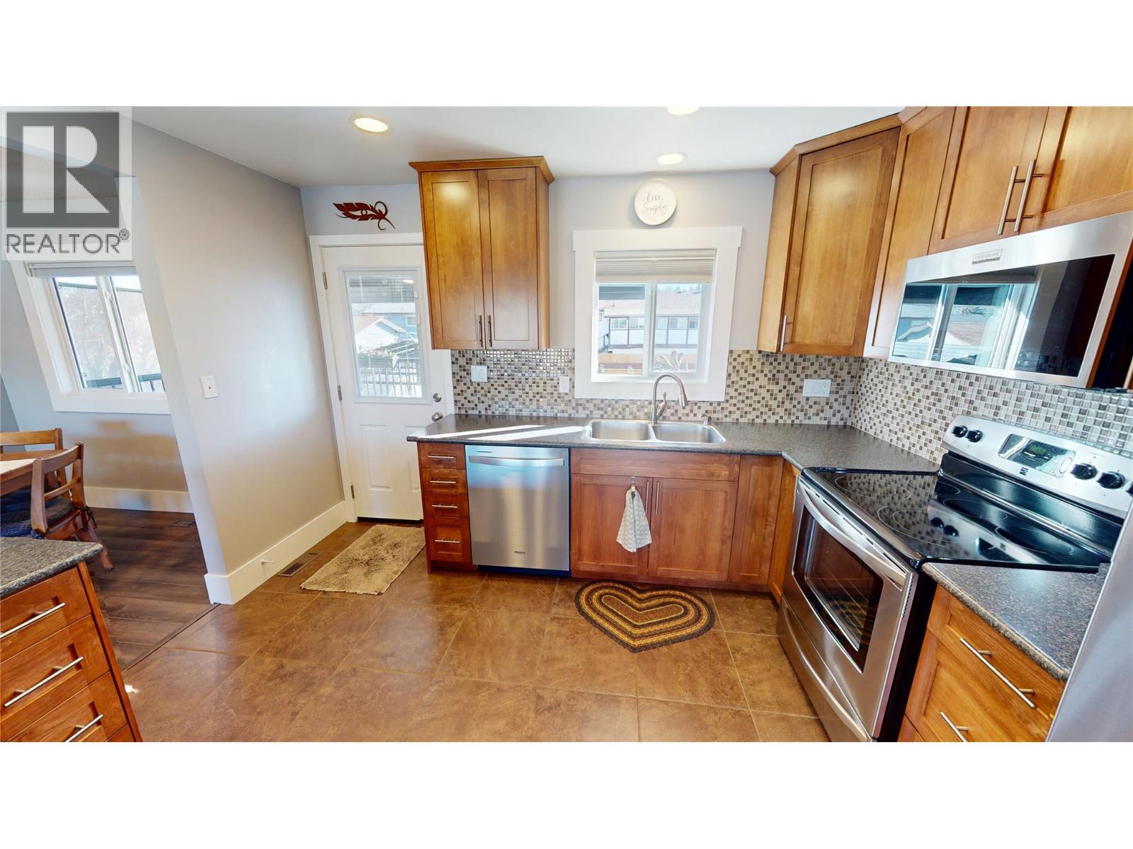 320 22nd Avenue S, Cranbrook, British Columbia  V1C 5K8 - Photo 11 - 10378014