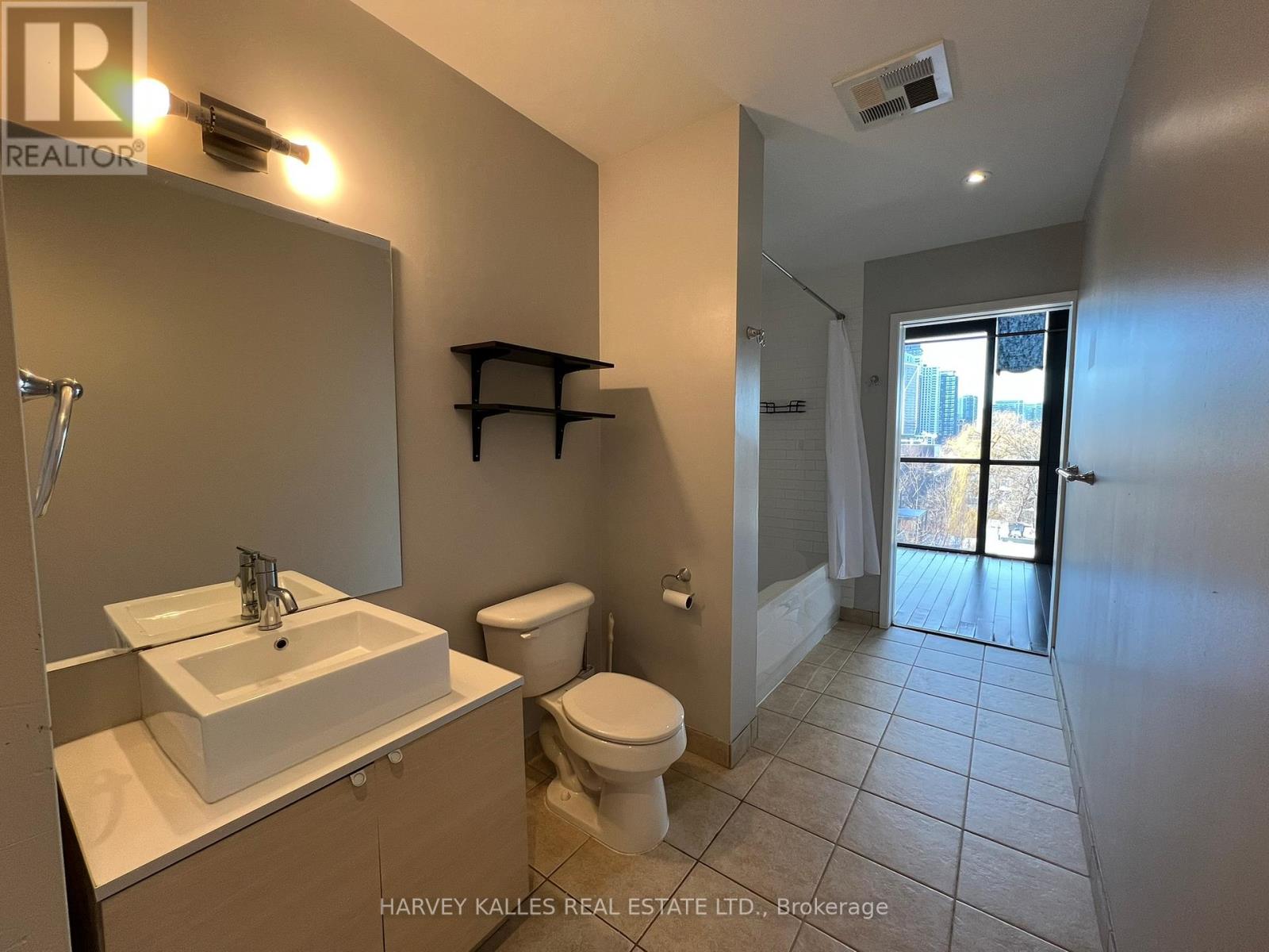 601 - 60 Bathurst Street, Toronto (Niagara), Ontario  M5V 2P4 - Photo 22 - C12844594