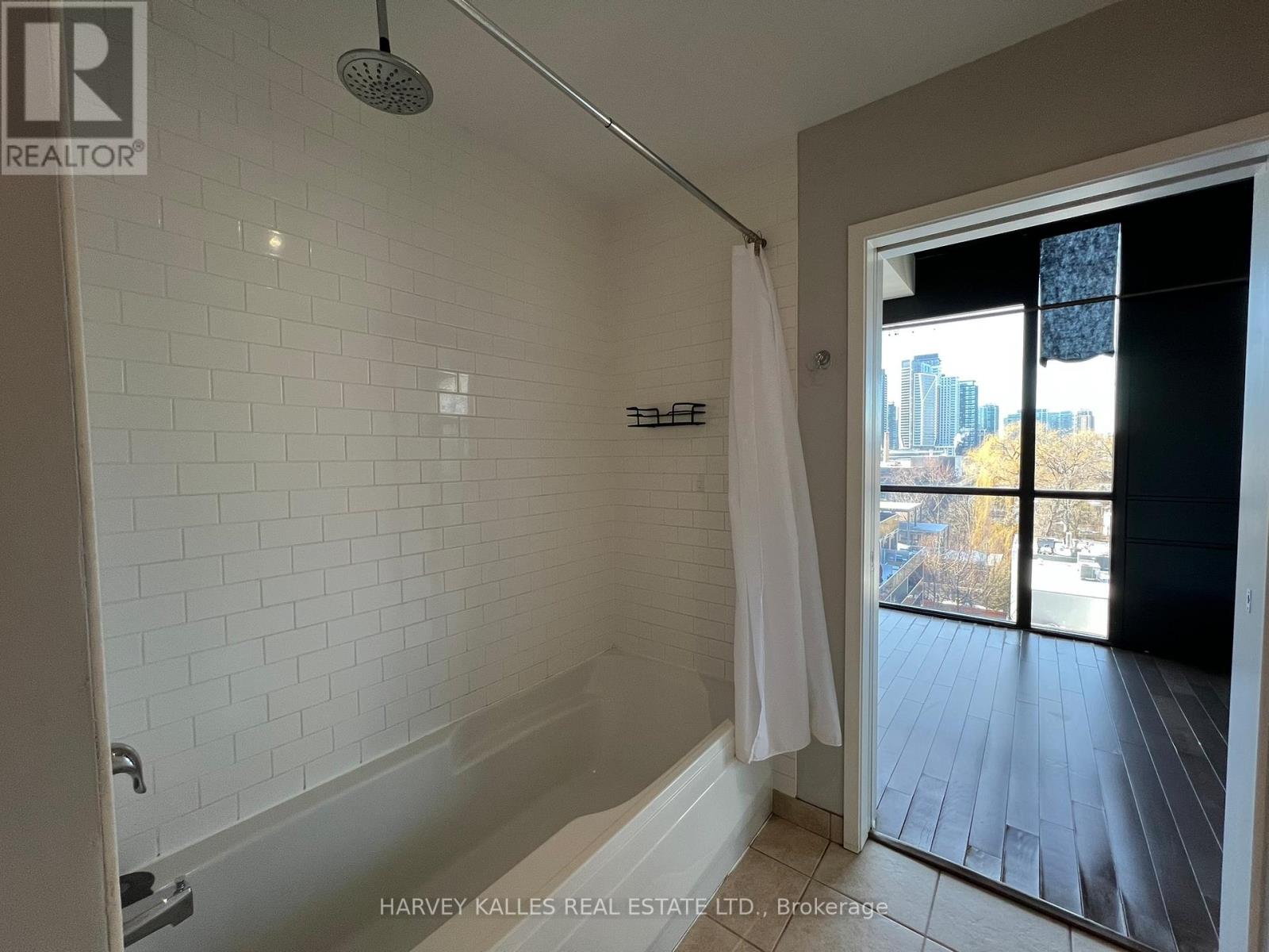 601 - 60 Bathurst Street, Toronto (Niagara), Ontario  M5V 2P4 - Photo 23 - C12844594