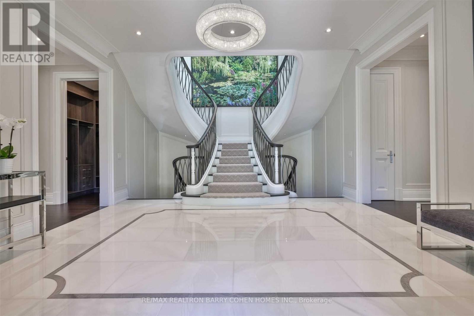 157 Forest Hill Road, Toronto, Ontario  M5P 2N2 - Photo 3 - C12844638