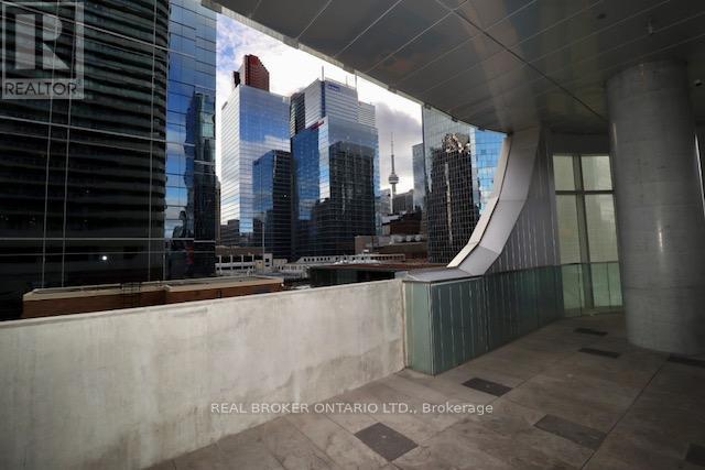 5902 - 197 Yonge Street, Toronto (Church-Yonge Corridor), Ontario  M5B 1M4 - Photo 27 - C12844706