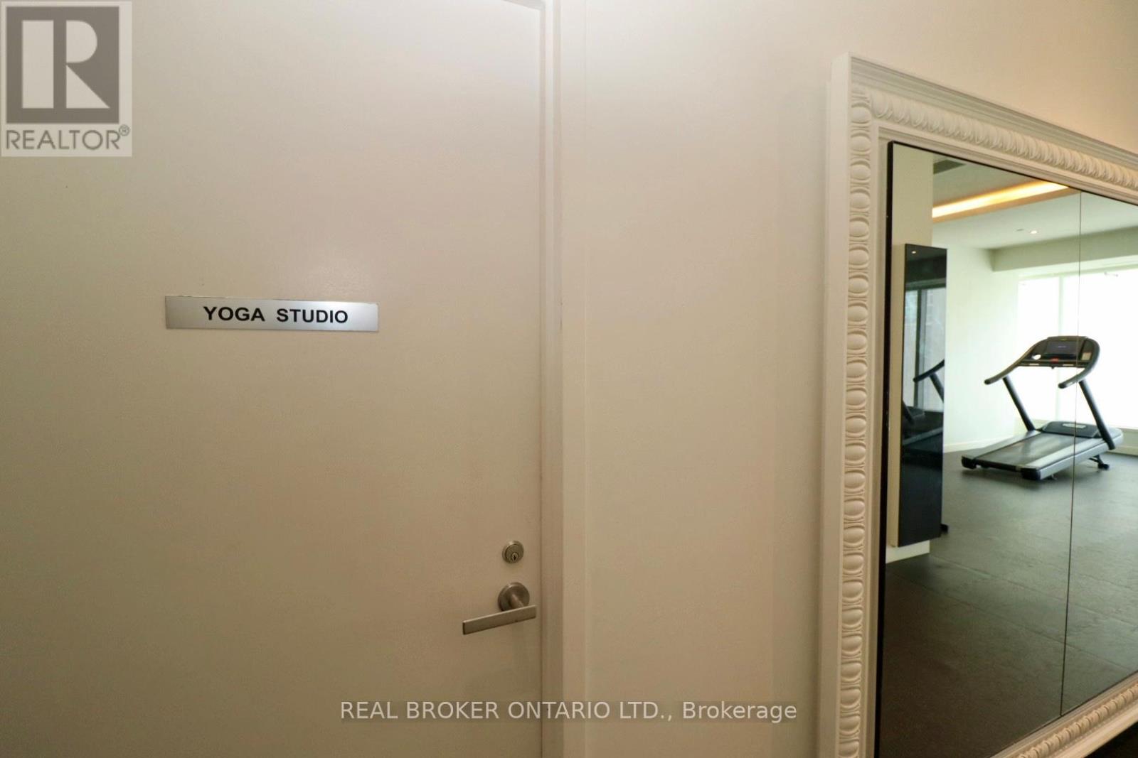 5902 - 197 Yonge Street, Toronto (Church-Yonge Corridor), Ontario  M5B 1M4 - Photo 38 - C12844706