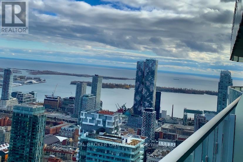 5902 - 197 Yonge Street, Toronto (Church-Yonge Corridor), Ontario  M5B 1M4 - Photo 8 - C12844706